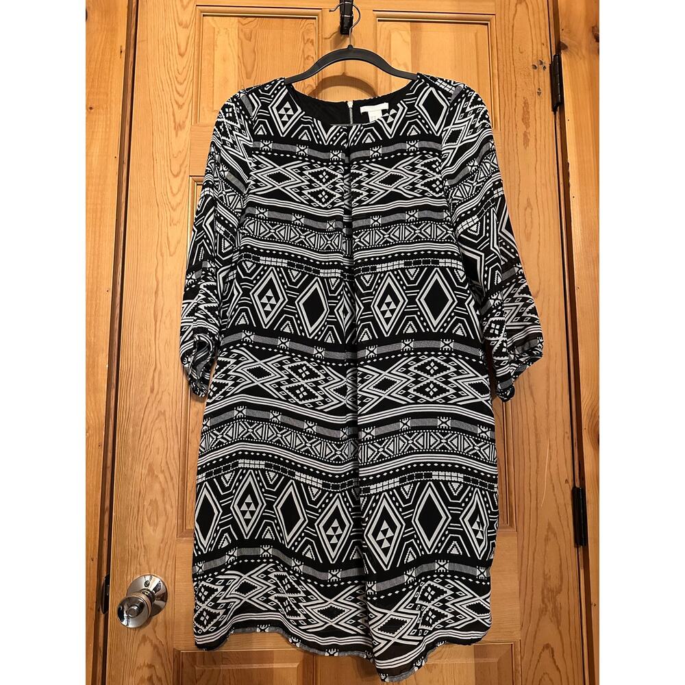 H&M Bold Patterned Long‑Sleeve Dress – Modern Monochrome Style Size 10